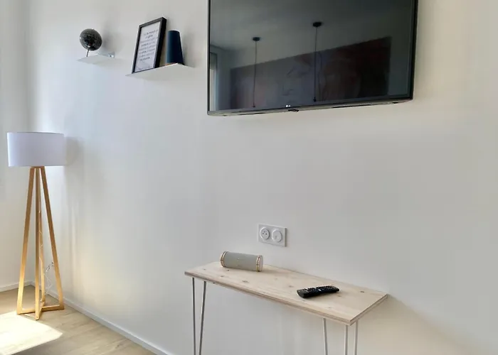 In Mit Garten Und Terrasse By Interhome Apartamento